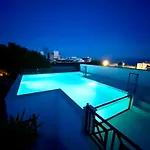 Luxury House Prestige Split