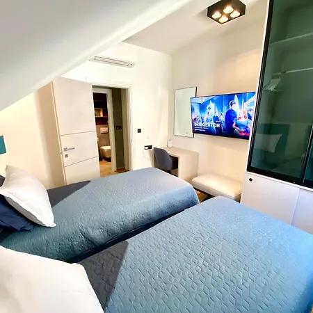 Luxury House Prestige Вілла