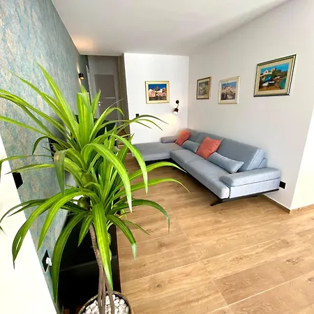 Luxury House Prestige Вілла *