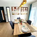 Luxury House Prestige *